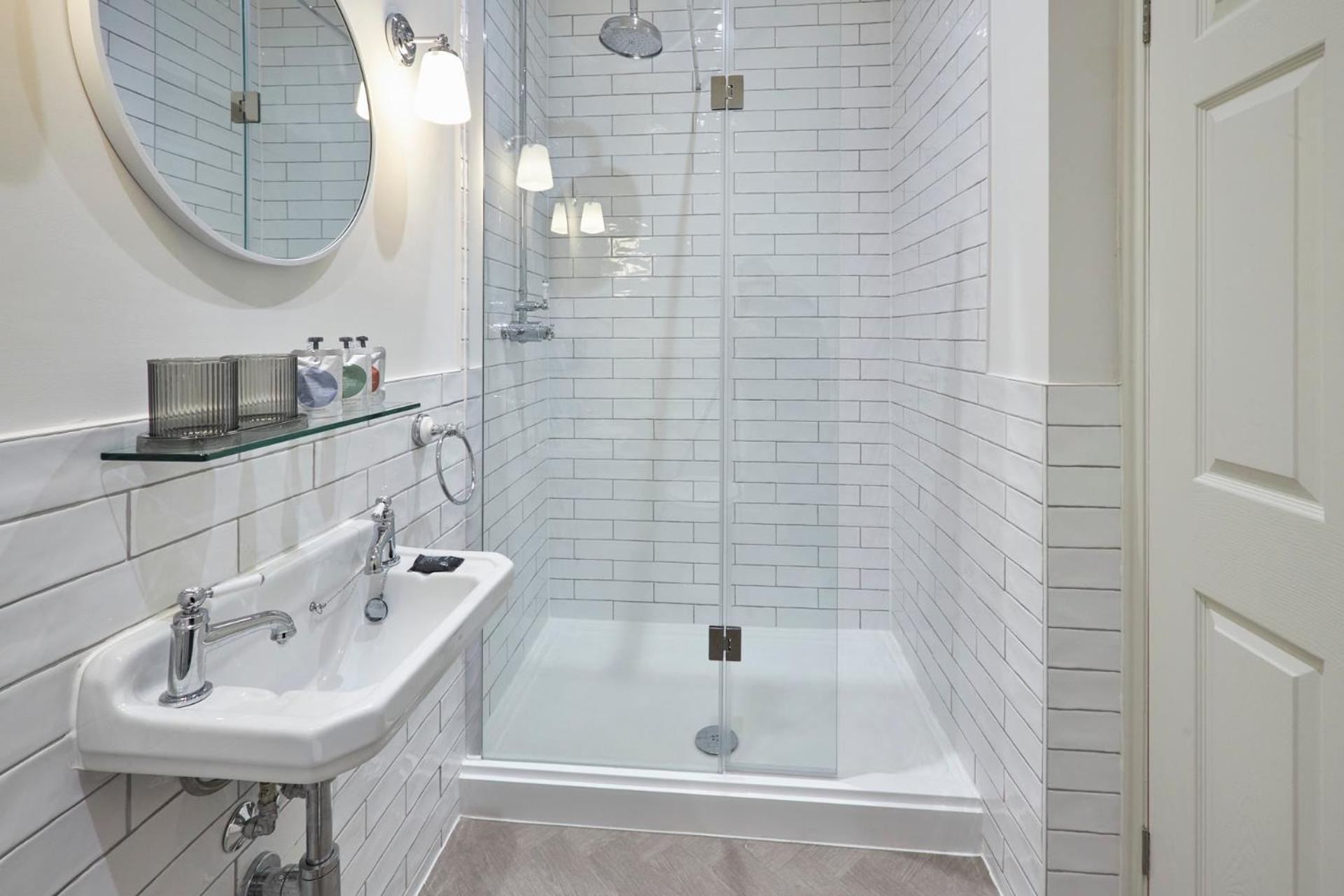 وولر Arlington House Hotel - Self Check-In Suites المظهر الخارجي الصورة